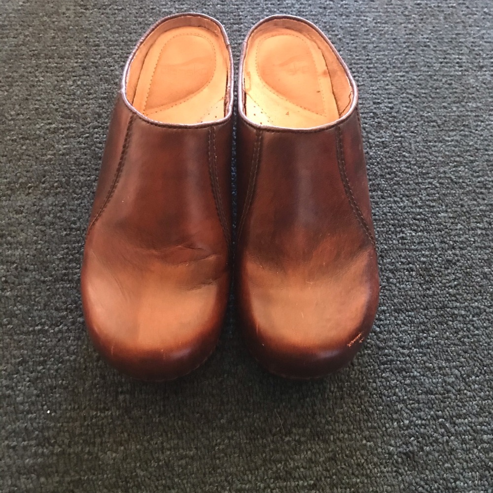 dansko clog